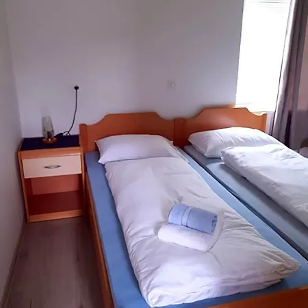 Osvald Hotel *
